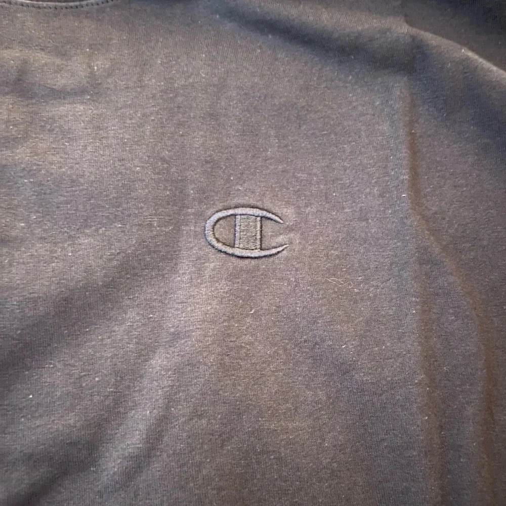 Champion CLASSIC LONG-SLEEVE TEE, EMBROIDERED C LOGO, Navy, Med, NWT